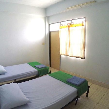 Fame Guesthouse Chumphon Exterior foto
