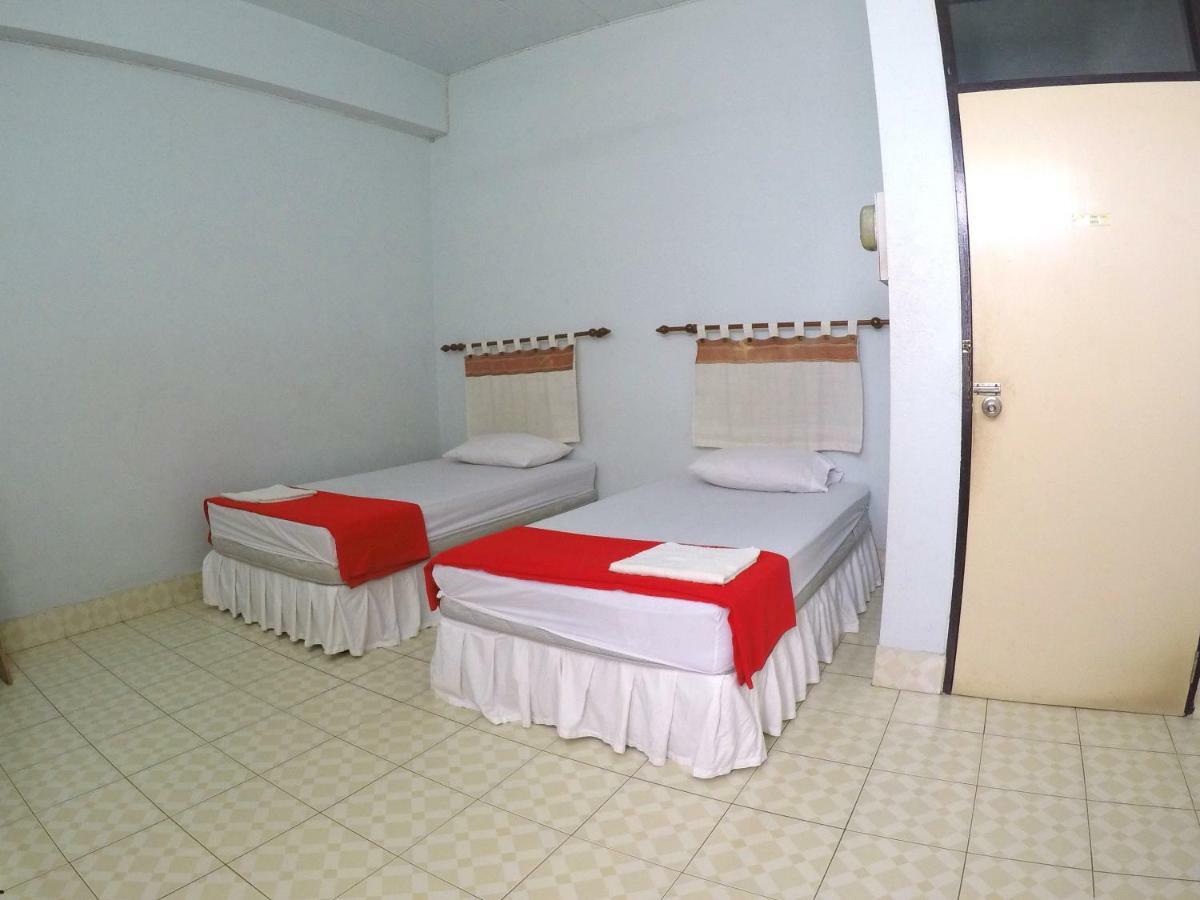 Fame Guesthouse Chumphon Exterior foto